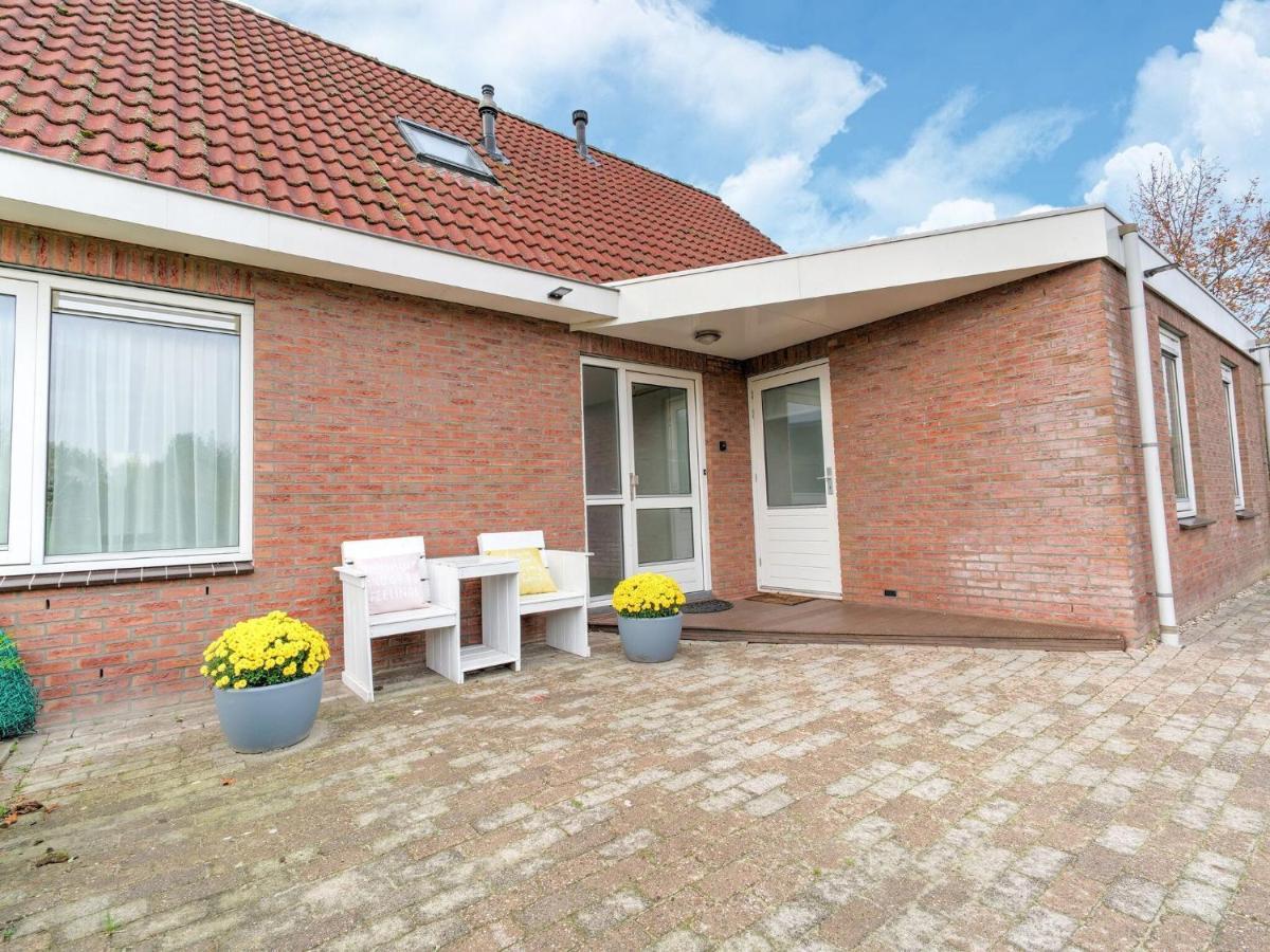Captivating Holiday Home In Zeewolde Near Forest المظهر الخارجي الصورة