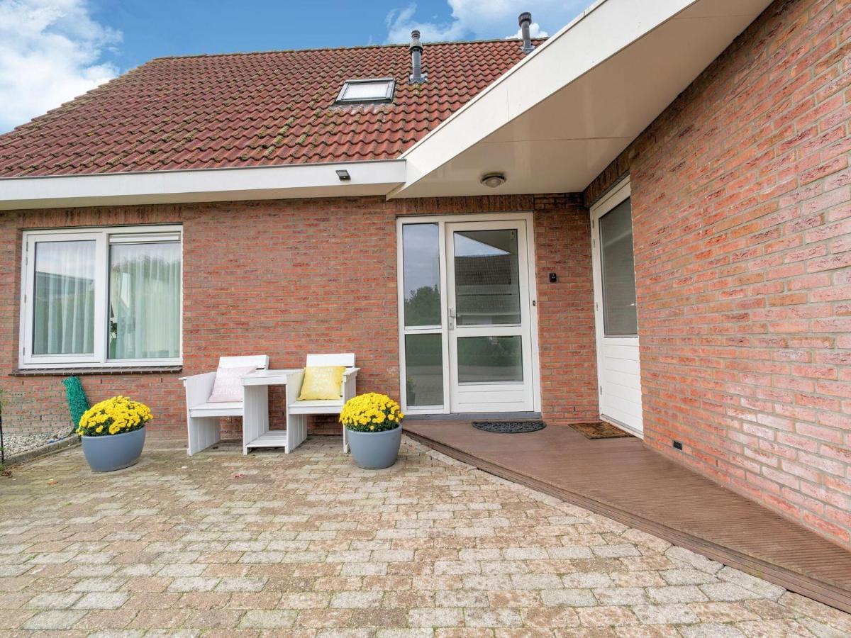 Captivating Holiday Home In Zeewolde Near Forest المظهر الخارجي الصورة